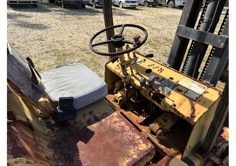 caption Caterpillar 860 GP LPG