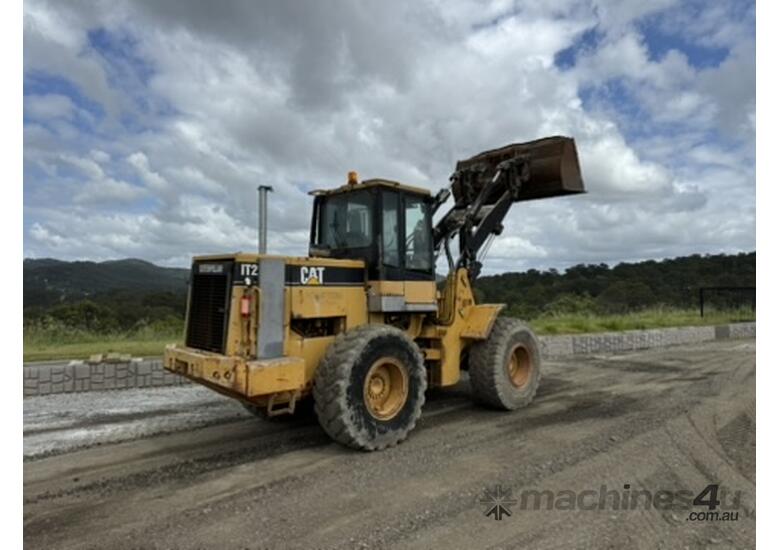 caption Caterpillar iT28F Wheel Loader