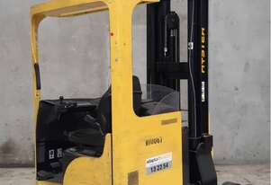 Hyster 1.6T battery electric sit-down reach truck