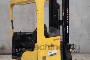 Hyster 1.6T battery electric sit-down reach truck Hyster 1.6T battery electric sit-down reach truck