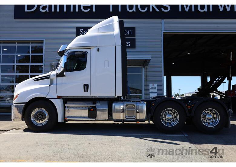 2024 Freightliner Cascadia 126 