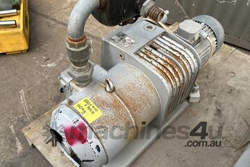 BECKER KVT 2.100 3kW 3 phase oil sealed vane vacuum pump 100m3/hr KVT2.100