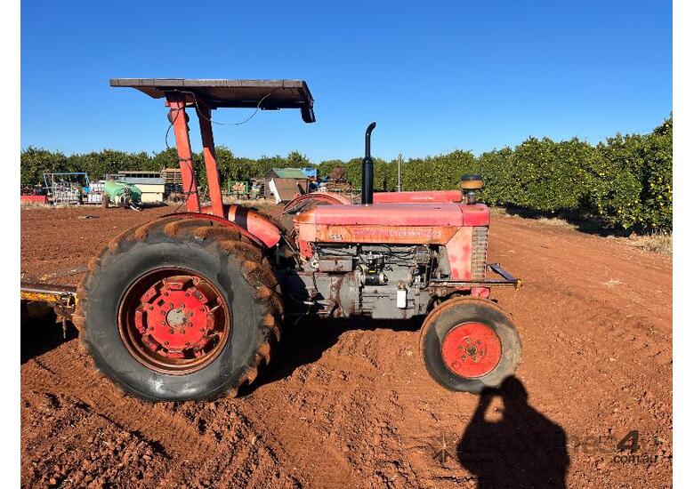 caption Massey Ferguson 65