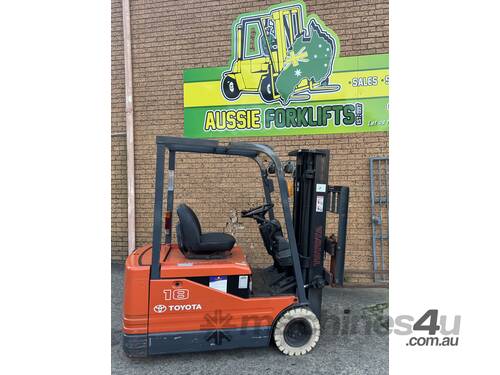 Toyota 3 Wheel Electric Container Mast Sought After Forklift 