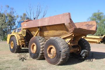 Caterpillar 2002   740