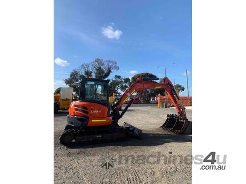 caption Kubota U55-4G 5t excavator