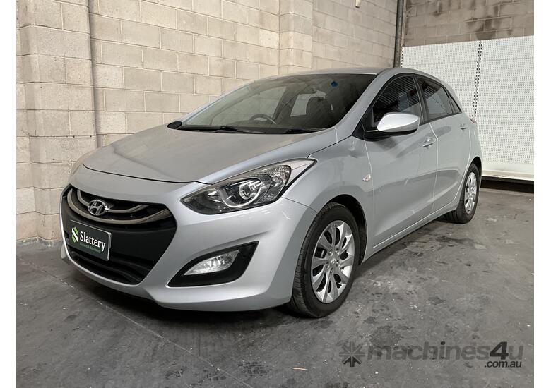 caption 2014 Hyundai i30 Active Petrol