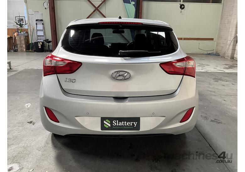 caption 2014 Hyundai i30 Active Petrol