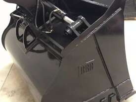 BETTA BILT BUCKETS 40 TONNE TILT BUCKET  - picture2' - Click to enlarge