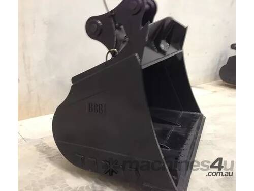 caption BETTA BILT BUCKETS 40 TONNE TILT BUCKET