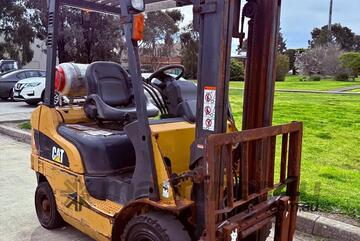 2018 CATERPILLAR 1.8T CONTAINER MAST LPG FORKLIFT