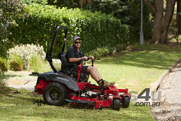 Gravely   Pro-Turn EV 52''