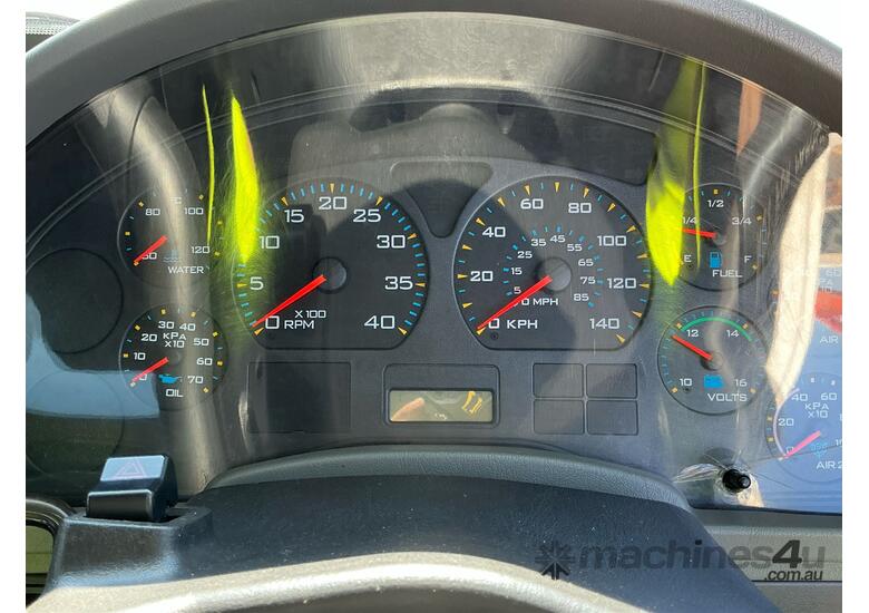 2007 International 7600 Prime Mover