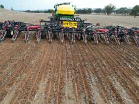 Airseeder - Conservapak 55FT Bar & JD 1910 250 bushel Aircart - picture0' - Click to enlarge