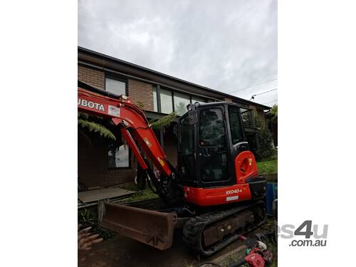 Kubota 4t KX040-4 Angle Blade Excavator 