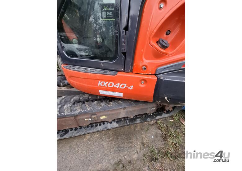 Kubota 4t KX040-4 Angle Blade Excavator 
