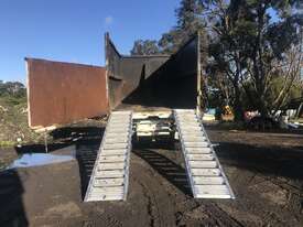 3.5m - 8 Tonne Heavy Duty Steel Track,Rubber Pads on steel,Rubber Track & Rubber Tyre Machinery Load - picture2' - Click to enlarge