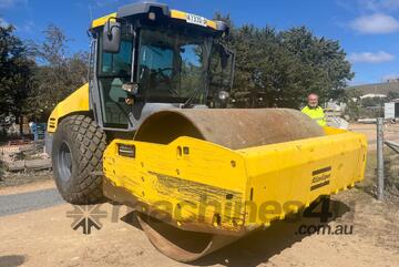 2014 Dynapac CA2500PD Articulated Smooth Drum Roller With Padfoot Shells