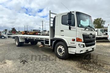 2017 Hino GH 500 1828 XXLONG VAN Other