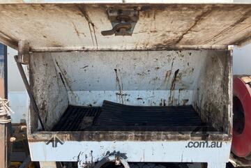 2009 Nissan UD MK6 Flocon Truck