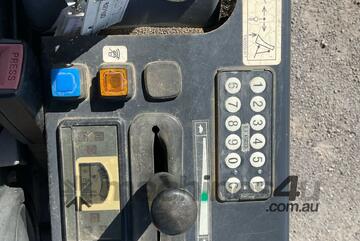 2016 Hitachi ZX17U-5A Excavator (Rubber Tracked)