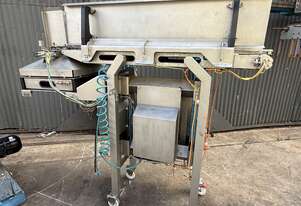 CARSOE Stainless ANYTRAY CLEANLINE DENESTER MACHINE BUFFER 1500 Simatic S7 VSD