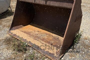 Titan   Excavator GP Bucket