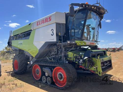 2021 Claas 8700TT Combines