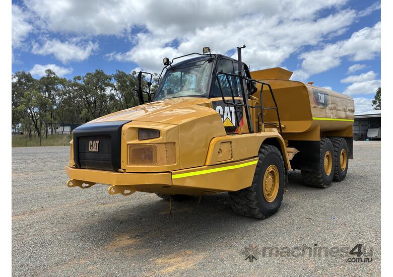 2018 Caterpillar 730C2 6x6 Articulated Water Cart