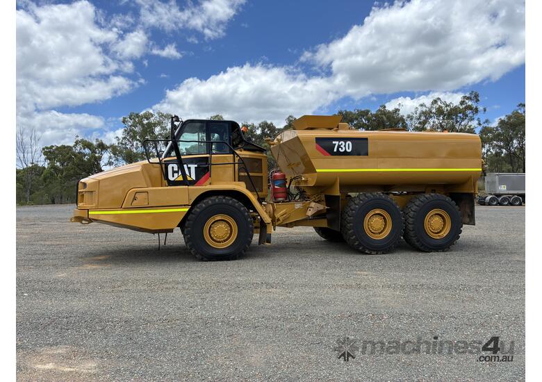 2018 Caterpillar 730C2 6x6 Articulated Water Cart