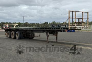 1989 FREIGHTER FLAT TOP TRAILER