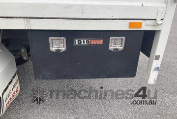 2017 Isuzu NPS 75-155 Crew Cab Table Top