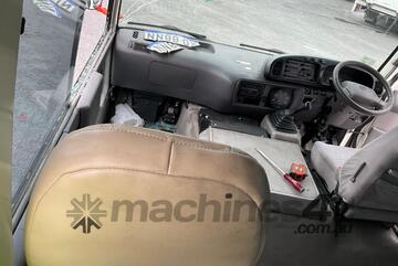 Toyota 2006   Coaster Bus