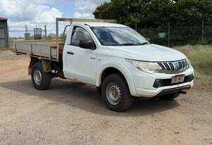 Mitsubishi 2016   TRITON UTE