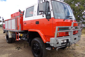 Isuzu FTS700 4x4 Crewcab Traytop Firetruck. Ex NSW Rural Fire Service.