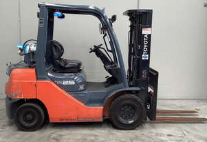 Toyota 2.5T Forklift Container Mast (Unit#:AU490)