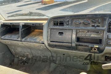 2001 Mitsubishi Canter 500/600 Tipper