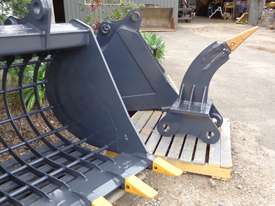 2014 TEC BUCKETS AND RIPPER 20 TON SERIES - picture0' - Click to enlarge