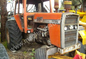 135hp massey , 2 w/d , burnt cabin , starts / runs