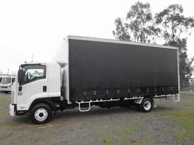 2008 Isuzu FRR600 - picture1' - Click to enlarge