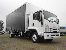2008 Isuzu FRR600 - picture0' - Click to enlarge