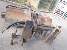 skid steer mount , cleaner by digger - picture2' - Click to enlarge