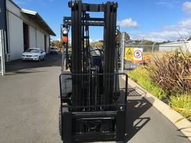 Yale GLP18AF LPG Forklift - picture1' - Click to enlarge