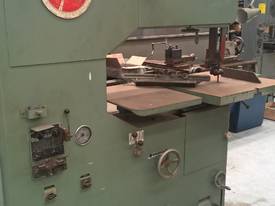 USED VERTICAL BANDSAW - picture0' - Click to enlarge