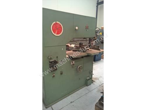 USED VERTICAL BANDSAW