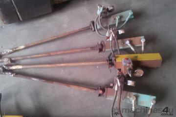 LINCOLN HYDRAULICALLY OPERATED GREASE PUMPS LINCOLN HYDRAULICALLY OPERATED GREASE PUMPS