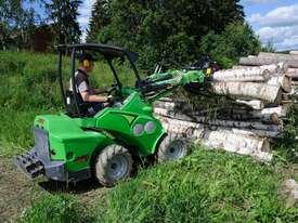 Avant Hydraulic Log Grab For Compact Articulated Mini Loader - picture2' - Click to enlarge