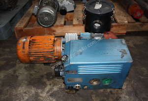 Busch Type 100 138 3 phase vacuum pump