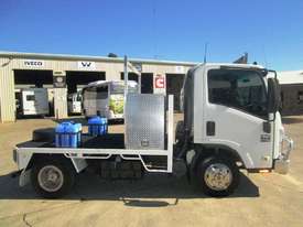 Isuzu NPR275 Tray Truck - picture2' - Click to enlarge