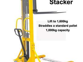 1000KG MANUAL STACKER - picture0' - Click to enlarge